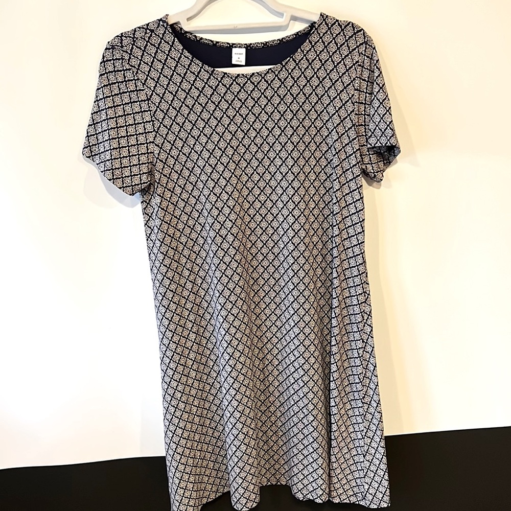 Short sleeve swing dress